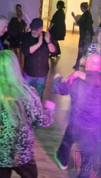 Oslava päťdesiatka sa konala 21.2.2026 v  Kultúrnom dome - Malý Cetín / Malý Cetín je obec v okrese NOVÉ ZÁMKY - na oslave hral DJ MARK - dj na oslavy v okrese Nové Zámky 